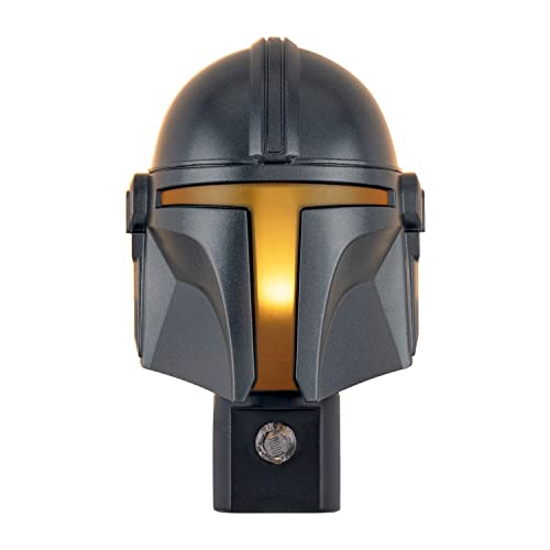 STAR WARS The Mandalorian Helmet LED Night Light, Plug-in, Dusk to Dawn, Light-Sensing, Ideal for Kids Room, Bedroom, Office, Wall Decor, Gifts, 53232