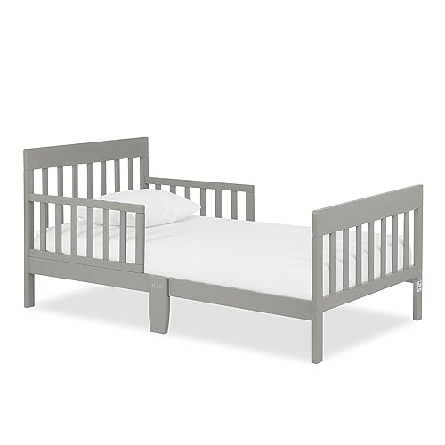 Dream On Me Finn Toddler Bed in Cool Grey, Greenguard Gold and JPMA Certified, Non-Toxic Finish, Made of Sustainable New Zealand Pinewood, Wooden Nursery Furniture