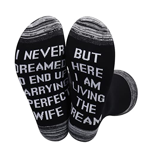 JXGZSO Funny Groom Socks Wedding Socks I Never Dreamed I'd End Up Marrying A Perfect Wife Best Man Gift For Groom (Marrying A Perfect Wife)